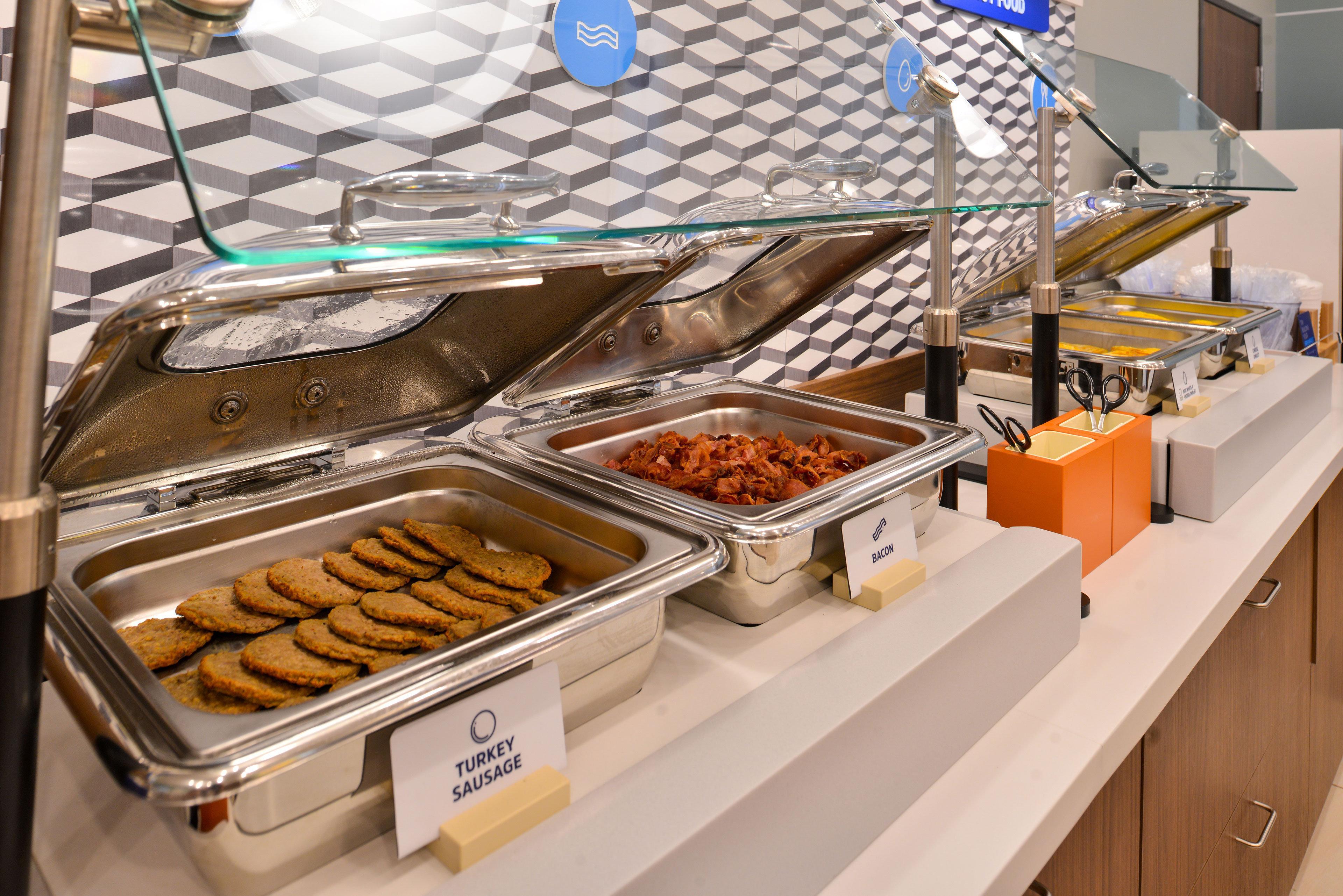 Holiday Inn Express & Suites Coldwater By Ihg Esterno foto